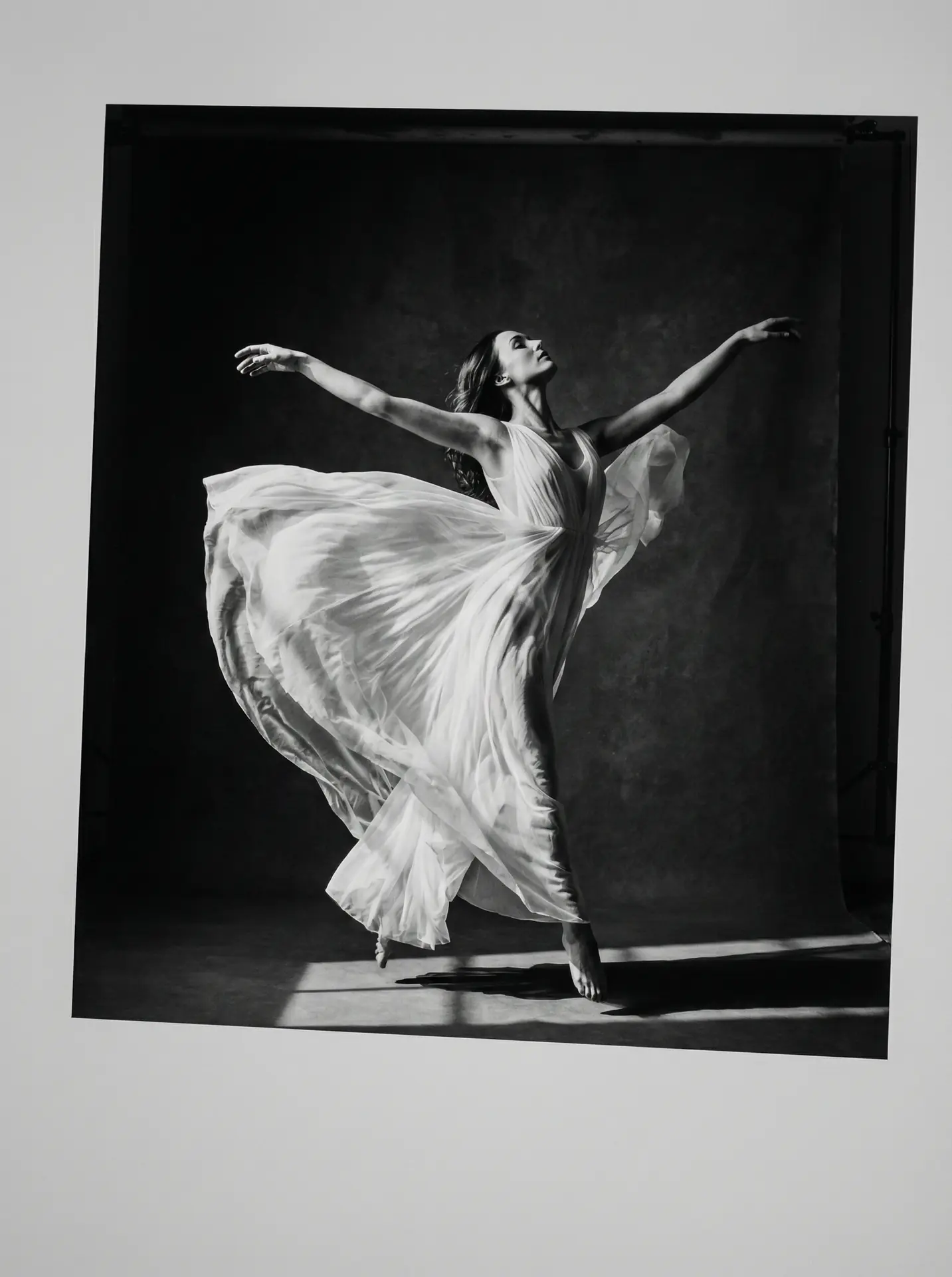 肉视频 精选 - 黑白舞者艺术人像摄影